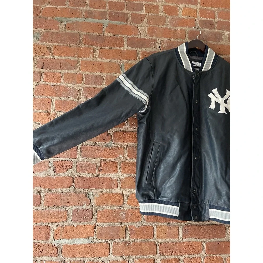 Vintage STARTER‎ New York Yankees Logo Genuine Leather Bomber Jacket Mens Large